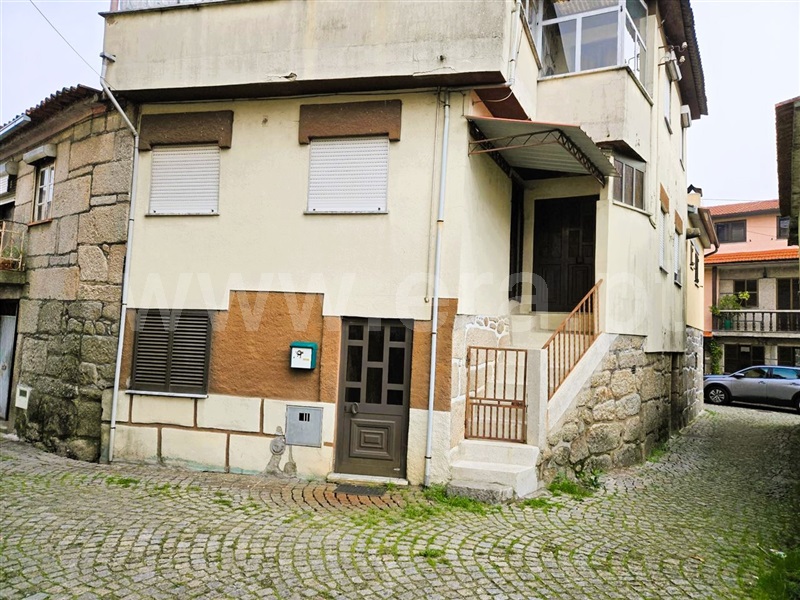 Moradia Geminada T3 / Viseu, Silgueiros
