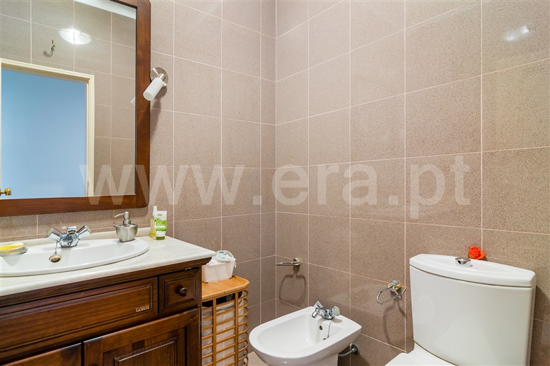 Moradia T4 à venda em Capuchos, Almada — foto 18