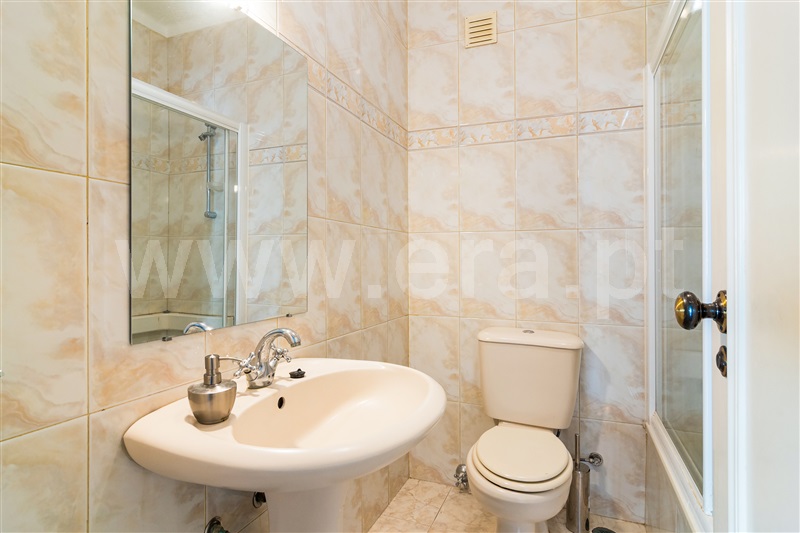 Moradia T4 à venda em Capuchos, Almada — foto 20