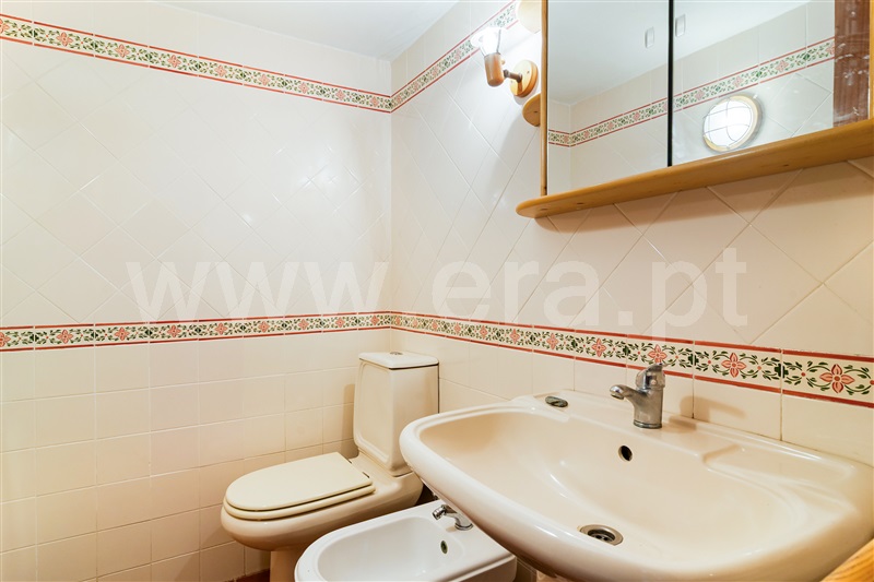 Moradia T4 à venda em Capuchos, Almada — foto 9