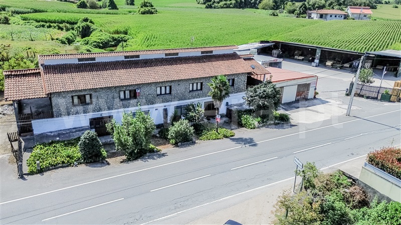 Moradia Geminada T4 / Barcelos, Cossourado