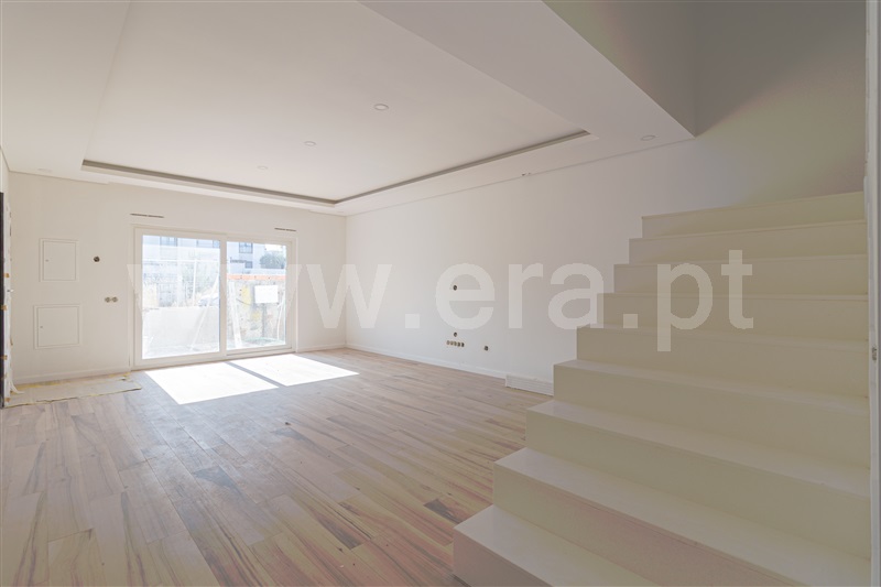 Moradia Geminada T4 com Nova Barreiro, Palhais e Coina - 1486016 - 5