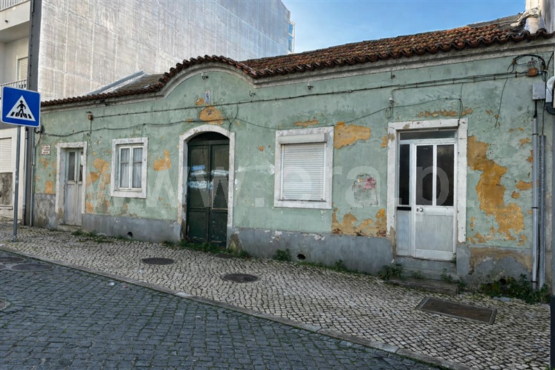 Moradia Geminada T4 / Caldas da Rainha, Caldas da Rainha - Santo Onofre e Serra do Bouro