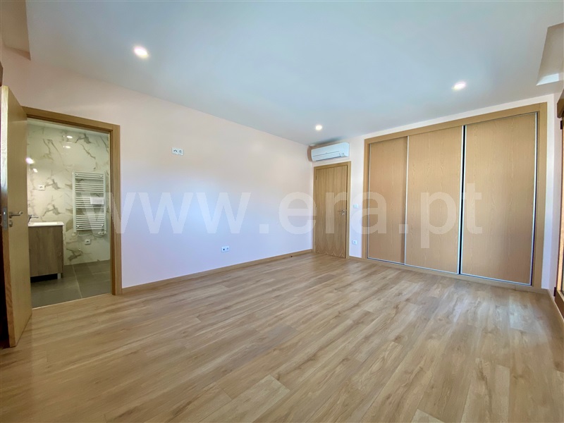 Moradia Geminada T4 Chaves, Bustelo - 1466104 - 16