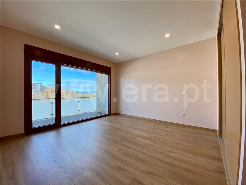 Moradia Geminada T4 Chaves, Bustelo - 1466104 - 19