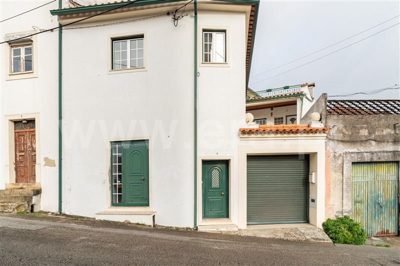 Moradia Geminada T4 / Coimbra, Santa Clara e Castelo Viegas
