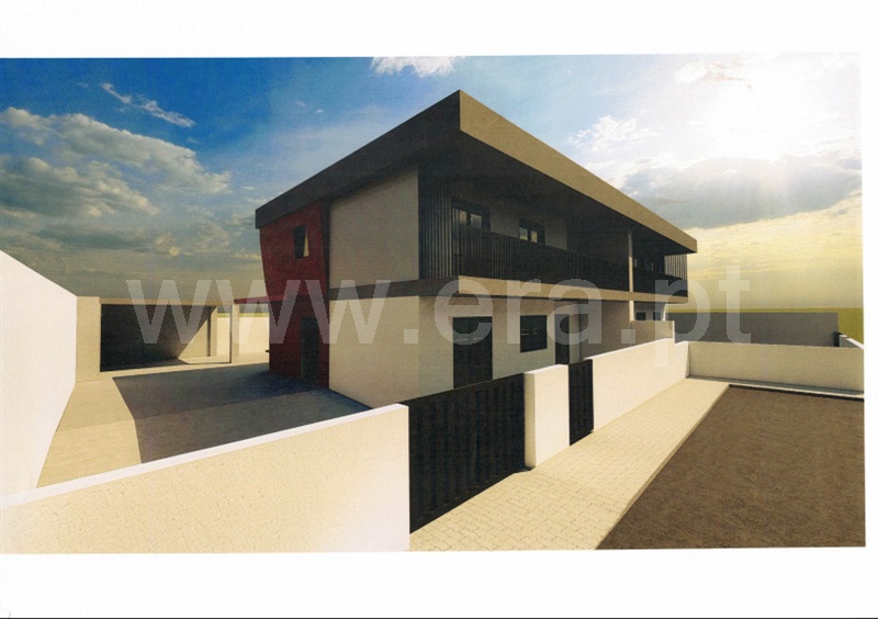 Moradia Geminada T4 / Covilhã, Boidobra
