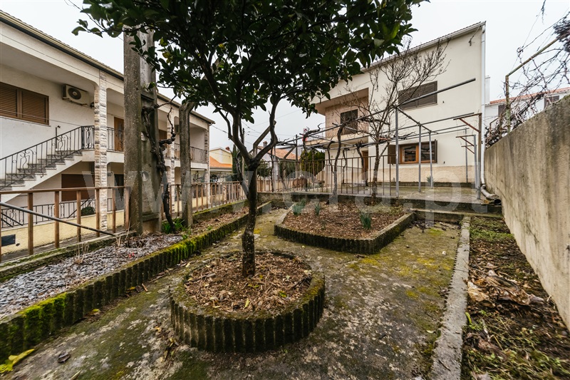 Moradia Geminada T4 com Quintal Covilhã, Erada - 1452746 - 6
