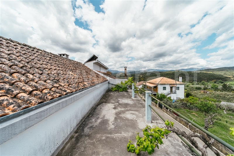 Moradia Geminada T4 com Quintal Covilhã, Ourondo - 1457266 - 52