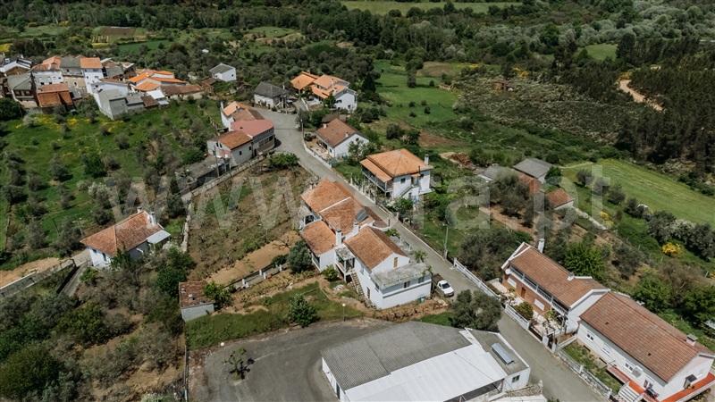 Moradia Geminada T4 com Quintal Covilhã, Ourondo - 1457266 - 49