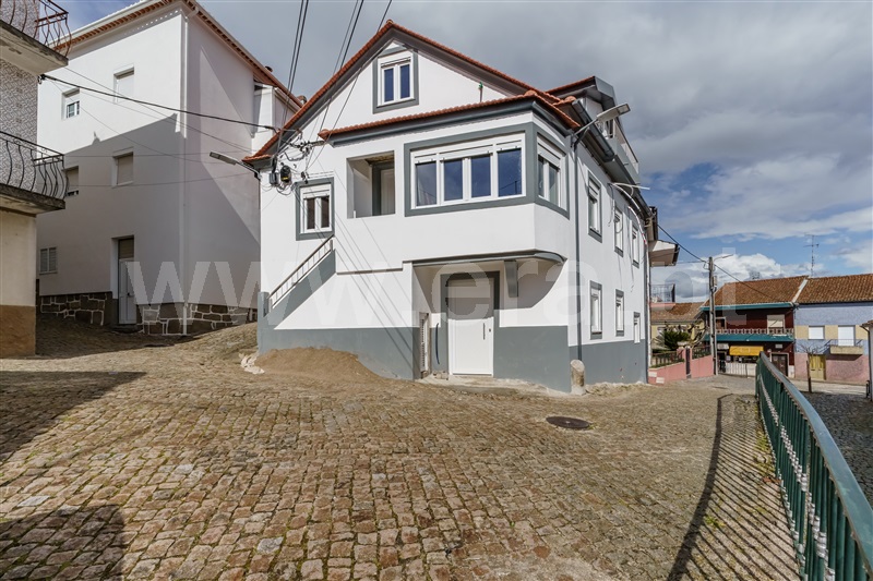 Moradia Geminada T4 / Fundão, Alcaria