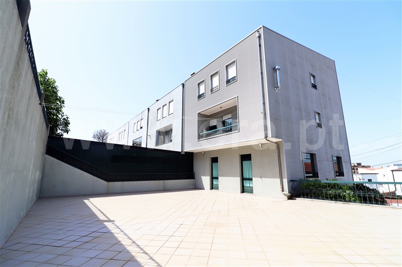 Moradia Geminada T4 / Gondomar, Baguim do Monte (Rio Tinto)