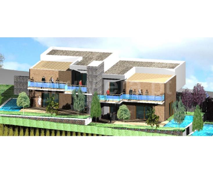 Moradia Geminada T4 / Lagos, Portelas