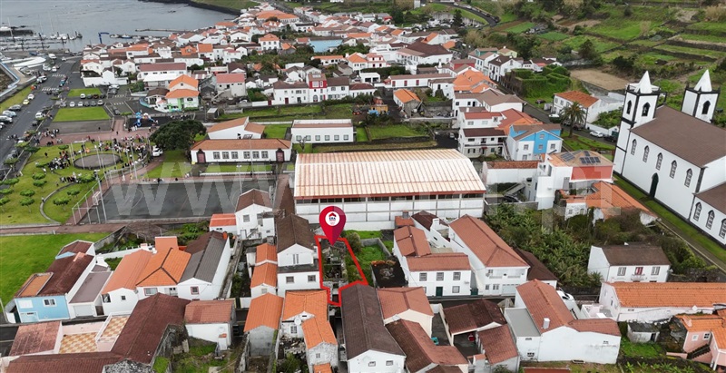 Moradia Geminada T4 / Lajes do Pico, Lajes do Pico