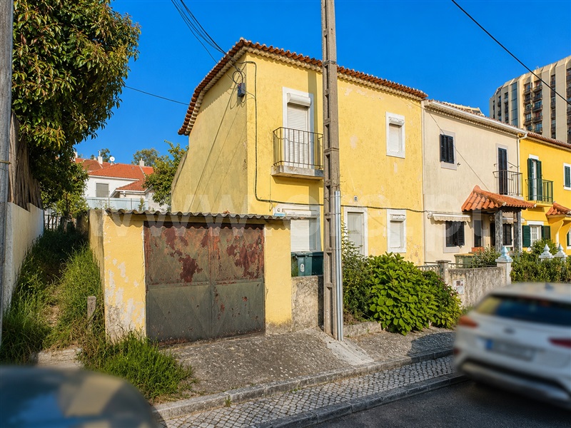 Moradia Geminada T4 / Lisboa, Caramão da Ajuda