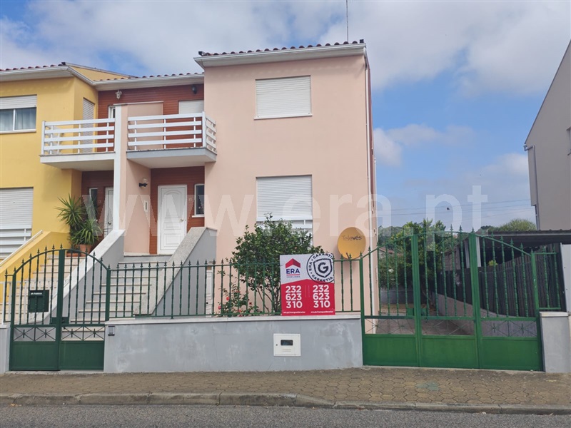 Moradia Geminada T4 / Mangualde, Mangualde, Mesquitela e Cunha Alta