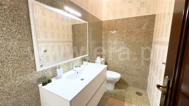 Moradia T4 à venda em Alpendorada, Várzea e Torrão, Marco de Canaveses — foto 11