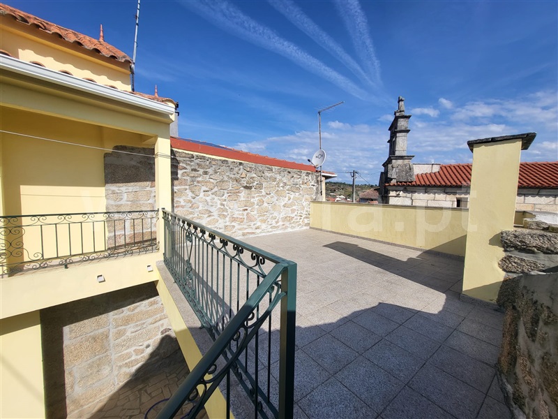 Moradia Geminada T4 Mirandela, São Pedro Velho - 1513744 - 2