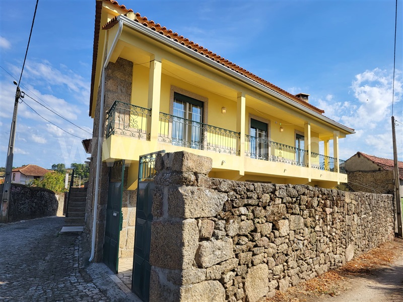 Moradia Geminada T4 Mirandela, São Pedro Velho - 1513744 - 3