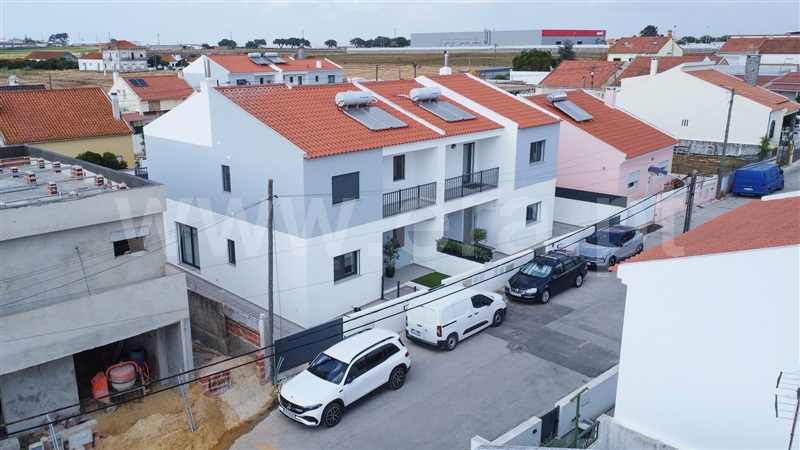 Moradia em Banda T4 Montijo, Atalaia e Alto Estanqueiro-Jardia - 1482306 - 2