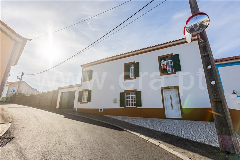 Moradia Geminada T4 / Ribeira Grande, Fenais da Ajuda