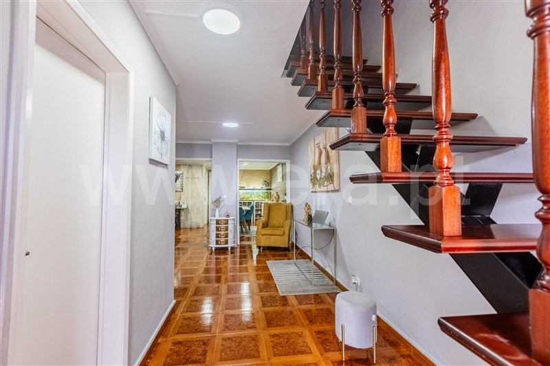 Moradia T4 à venda em Rabo de Peixe, Ribeira Grande — foto 4