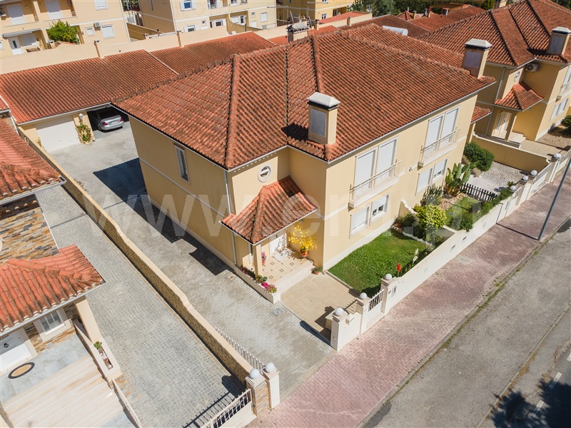 Moradia Geminada T4 / Rio Maior, Asseiceira