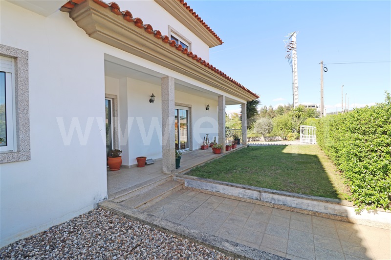 Moradia Geminada T4 / Sátão, Sátão