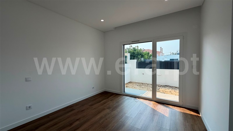 Moradia T4 à venda em Amora, Seixal — foto 12