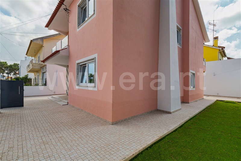 Moradia T4 à venda em Amora, Seixal — foto 2