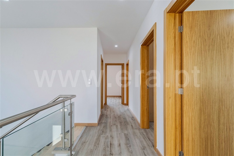 Moradia T4 à venda em Amora, Seixal — foto 13