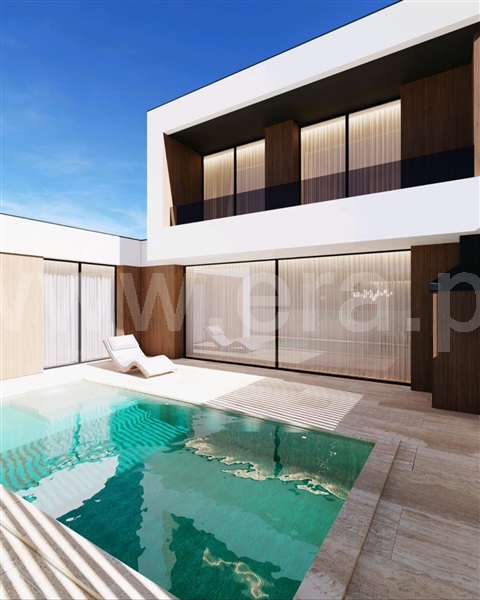 Moradia Geminada T4 / Vila Verde, Turiz