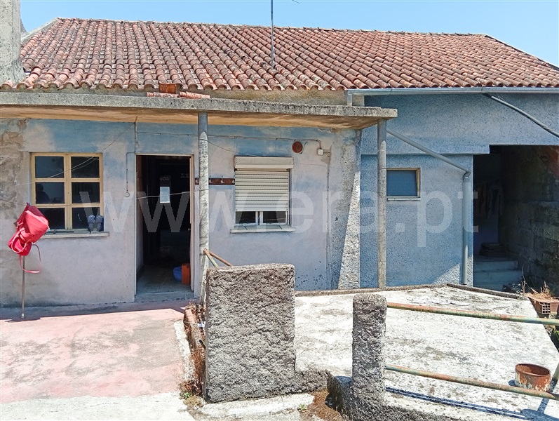 Moradia Geminada T4 / Viseu, Silgueiros