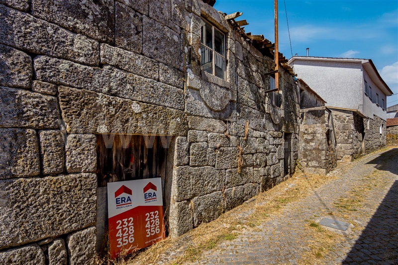 Moradia T4 à venda em Queirã, Vouzela — foto 2