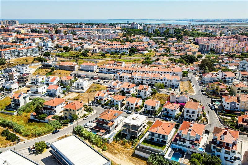 Moradia T5 à venda em Laranjeiro e Feijó, Almada — foto 3