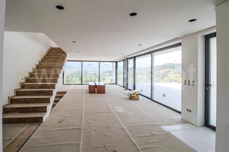 Moradia Geminada T5 Barcelos, Cossourado - 1411595 - 5