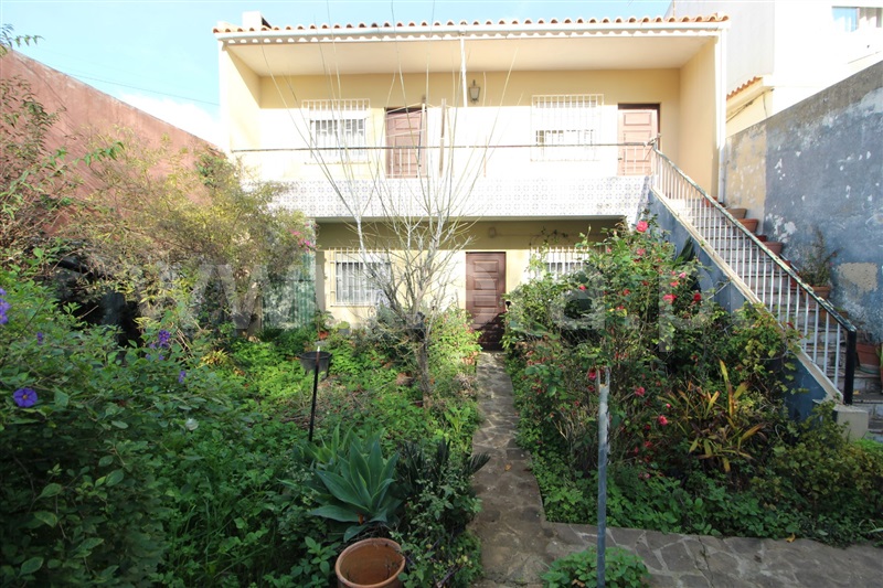 Moradia Geminada T5 / Cascais, Alcabideche