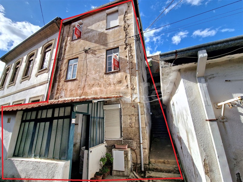 Moradia Geminada T5 / Covilhã, Covilhã