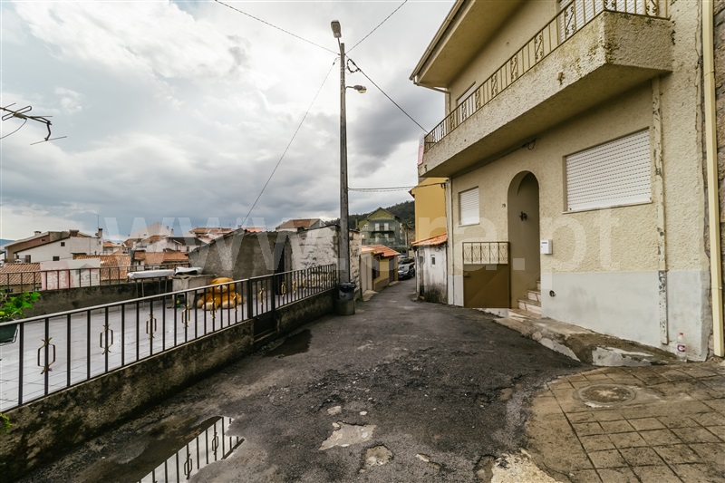 Moradia Geminada T5 Covilhã, Orjais - 1346015 - 3