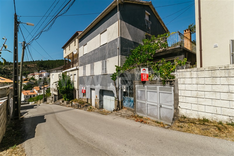 Moradia Geminada T5 com Quintal Covilhã, Sobral de São Miguel - 1346006 - 1