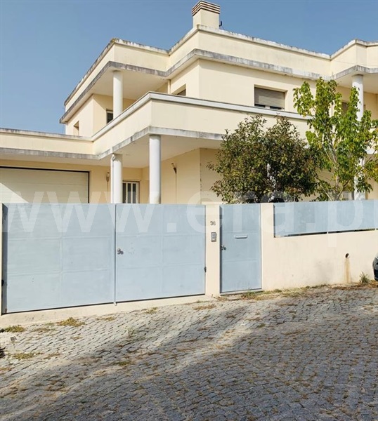 Moradia Geminada T5 / Esposende, Antas