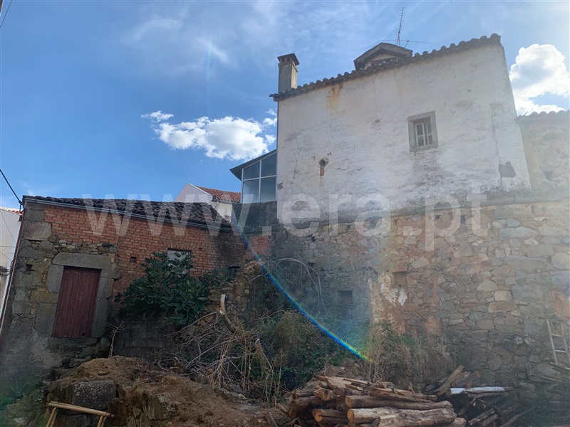 Moradia Geminada T5 Fundão, Freixial - 1513529 - 2