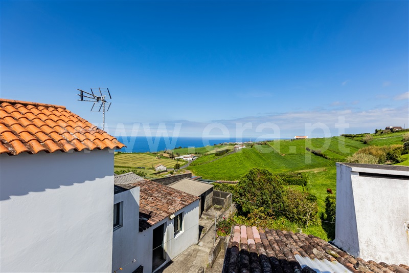 Moradia Geminada T5 Nordeste, Nordeste - 1401969 - 80