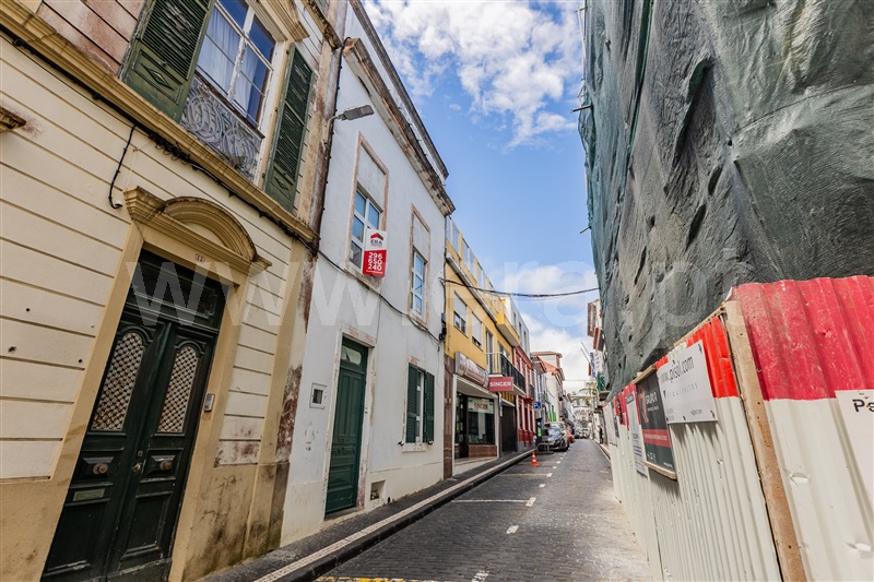 Moradia Geminada T5 / Ponta Delgada, Ponta Delgada (São Sebastião)