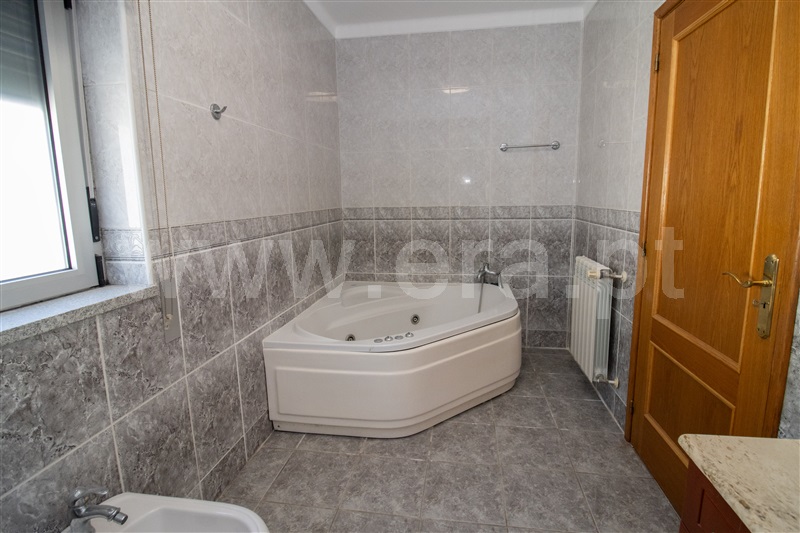 Moradia T5 à venda em Rio de Loba, Viseu — foto 14
