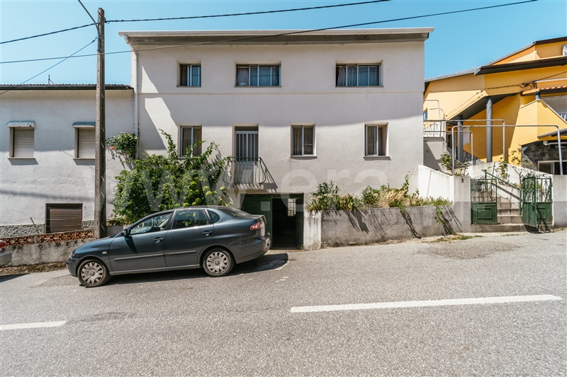 Moradia Geminada T6 / Covilhã, Sobral de São Miguel