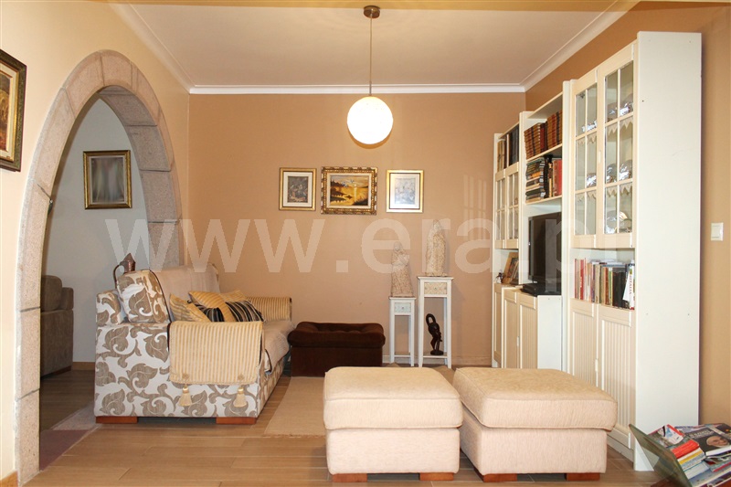 Moradia Geminada T6 Crato, Crato - 1454949 - 5