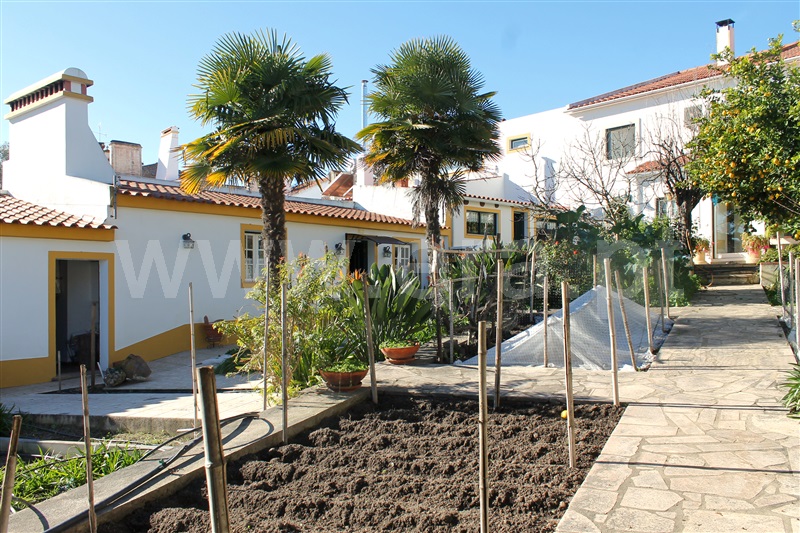 Moradia Geminada T6 / Crato, Aldeia da Mata