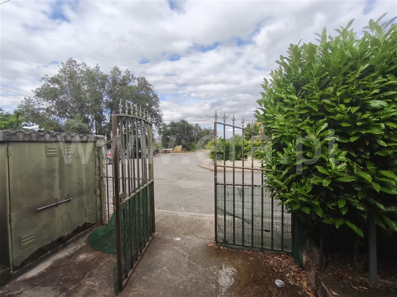 Moradia Geminada T6 Fundão, Fundão, Valverde, Donas, Aldeia de Joanes e Aldeia Nova do Cabo - 1489583 - 1