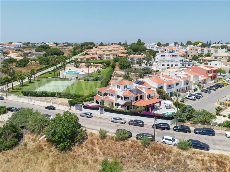 Moradia Geminada T6 Lagoa, Alporchinhos - 1491315 - 74
